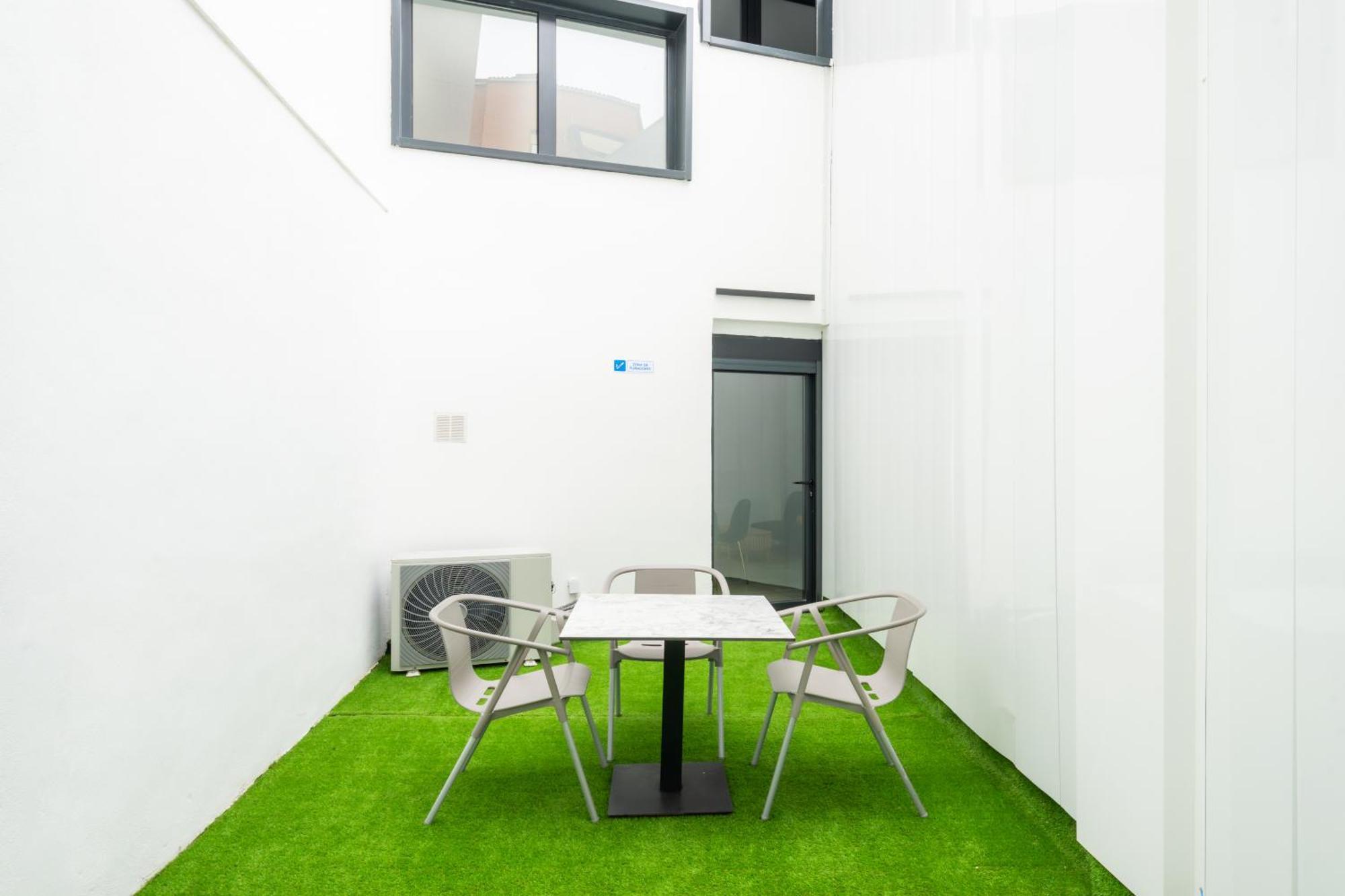 Lemon Apartment & Hotels Bernabeu Madrid Exterior foto